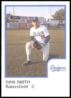 26 Dan Smith